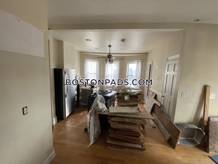 BOSTON - SOUTH BOSTON - EAST SIDE - 3 Beds, 1 Bath - Image 3