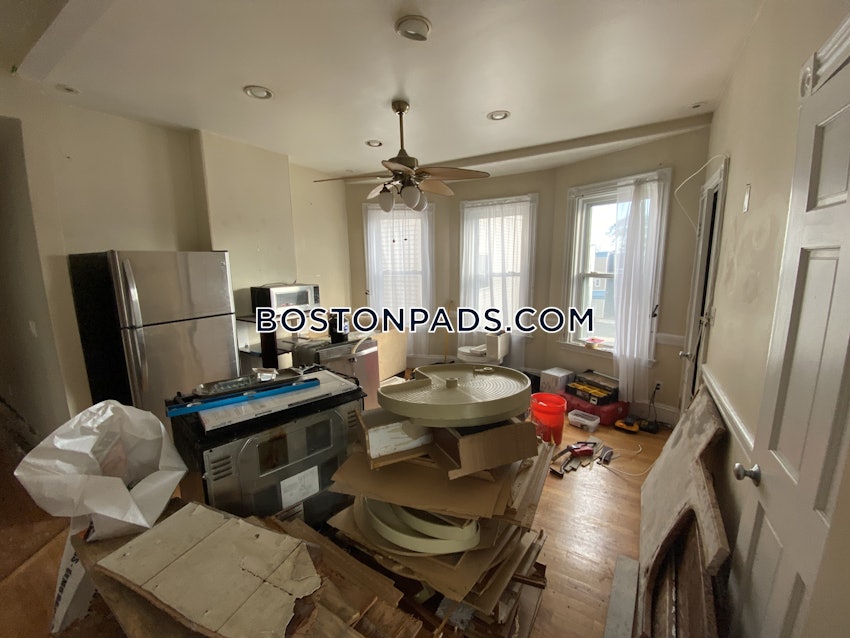 BOSTON - SOUTH BOSTON - EAST SIDE - 3 Beds, 1 Bath - Image 11