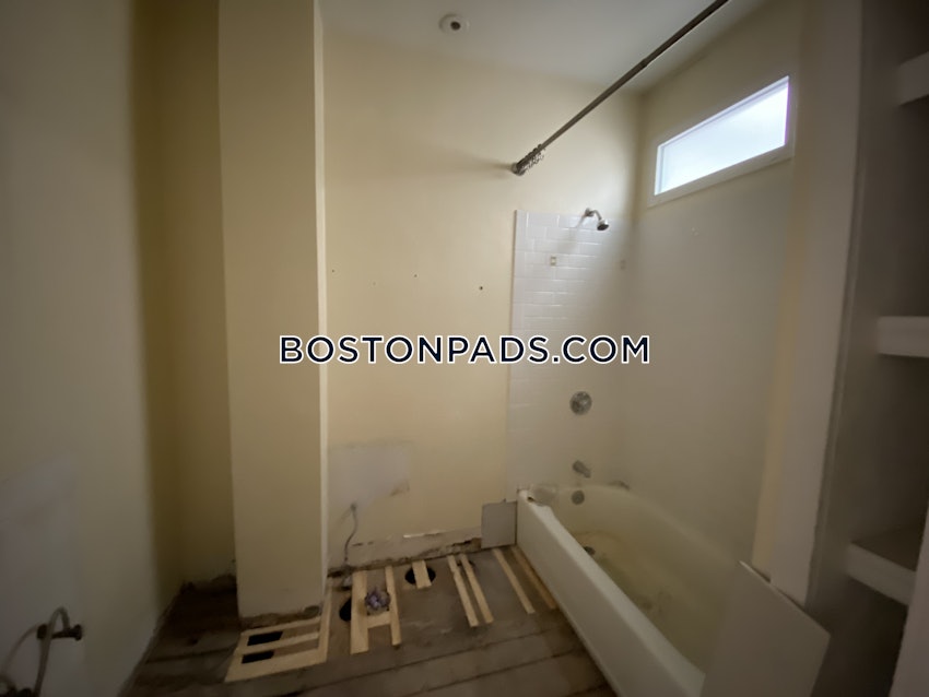 BOSTON - SOUTH BOSTON - EAST SIDE - 3 Beds, 1 Bath - Image 18