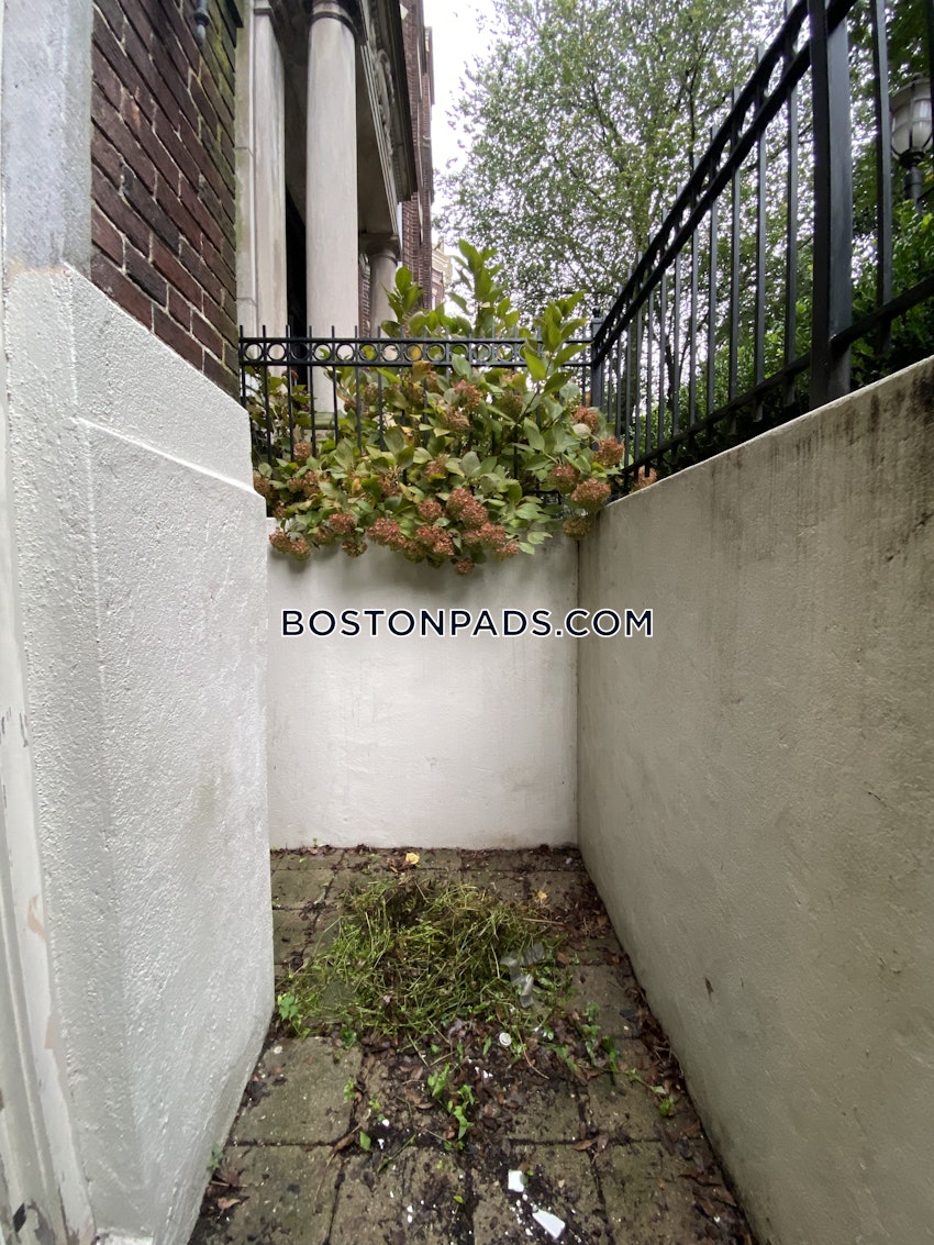BOSTON - FENWAY/KENMORE - 1 Bed, 1 Bath - Image 31
