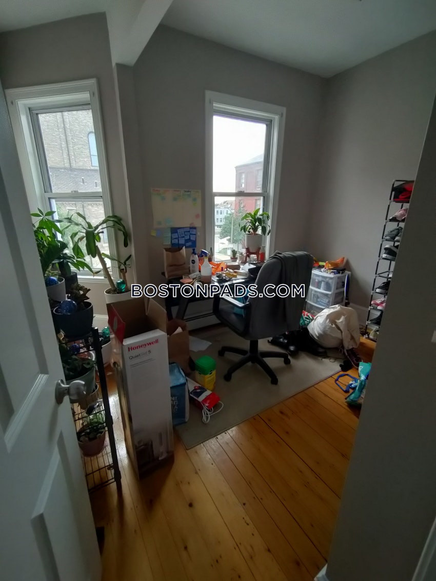 BOSTON - EAST BOSTON - CONSTITUTION BEACH - 2 Beds, 1 Bath - Image 25