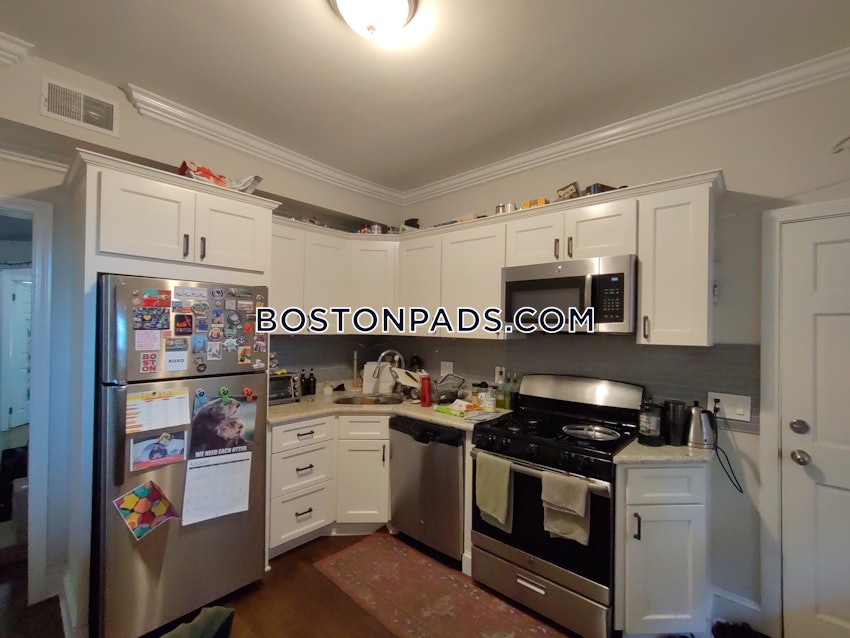 BOSTON - ROXBURY - 3 Beds, 1 Bath - Image 2