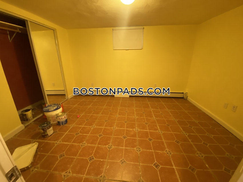 CAMBRIDGE - CENTRAL SQUARE/CAMBRIDGEPORT - 4 Beds, 2 Baths - Image 4