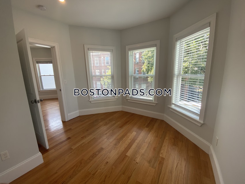 BOSTON - DORCHESTER - SAVIN HILL - 6 Beds, 3 Baths - Image 10