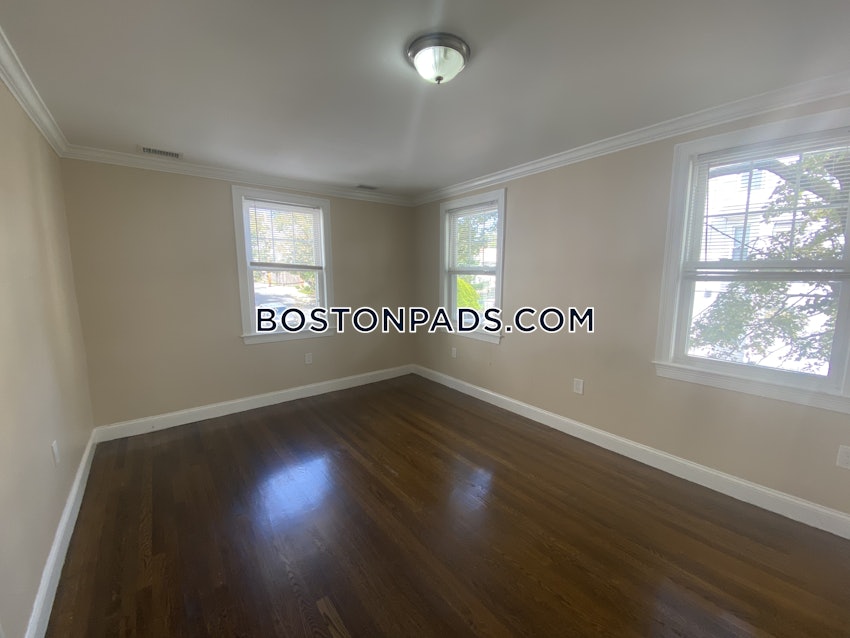 BOSTON - WEST ROXBURY - 4 Beds, 2 Baths - Image 9