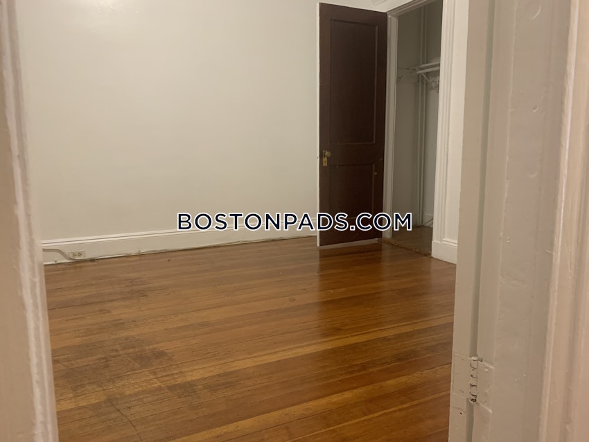 BOSTON - BRIGHTON - CLEVELAND CIRCLE - 3 Beds, 1 Bath - Image 12