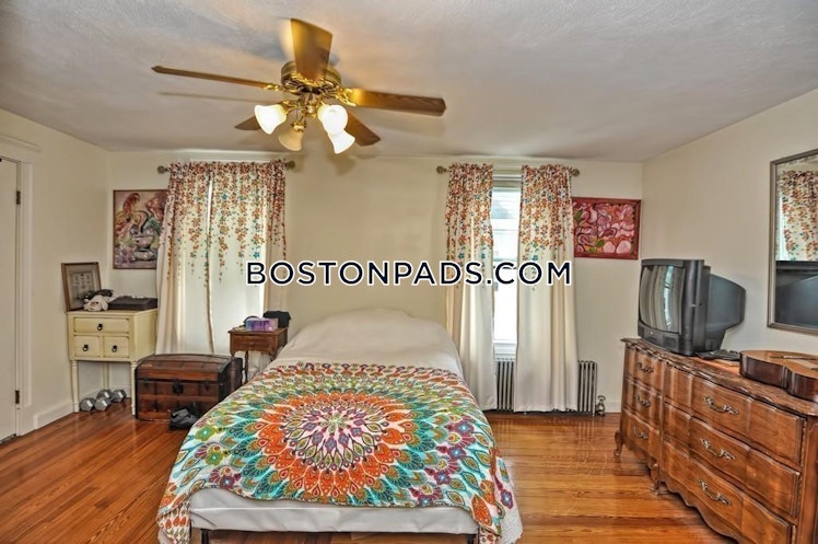 Princeton St., Medford