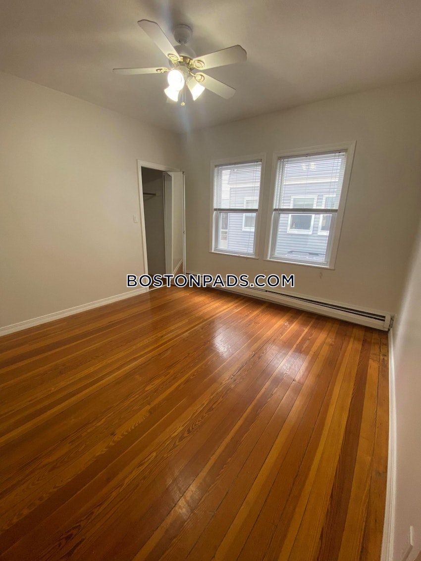 SOMERVILLE - TUFTS - 3 Beds, 1 Bath - Image 13