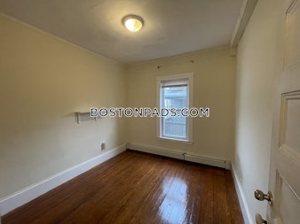 Washburn Ter. Brookline