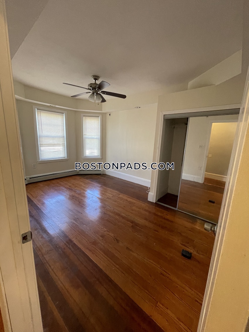 BOSTON - DORCHESTER - CENTER - 3 Beds, 1 Bath - Image 2