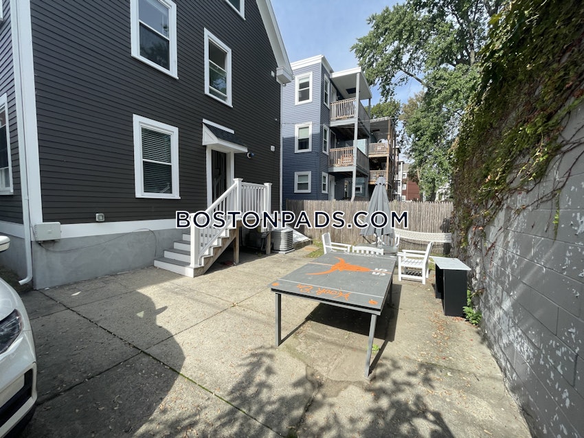 BOSTON - DORCHESTER - SAVIN HILL - 6 Beds, 3 Baths - Image 13