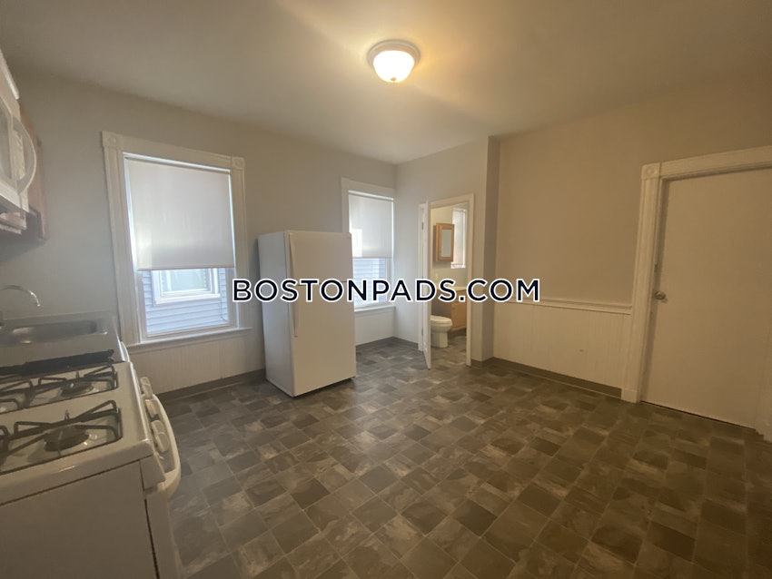 BOSTON - DORCHESTER - UPHAMS CORNER - 4 Beds, 2 Baths - Image 26