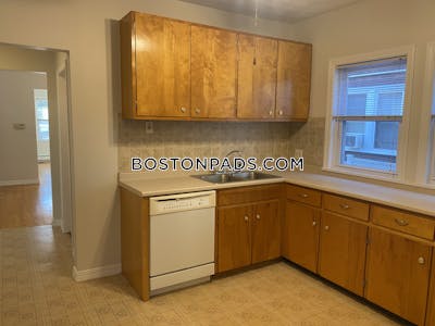 Somerville Apartment for rent 3 Bedrooms 1 Bath  Tufts - $3,900