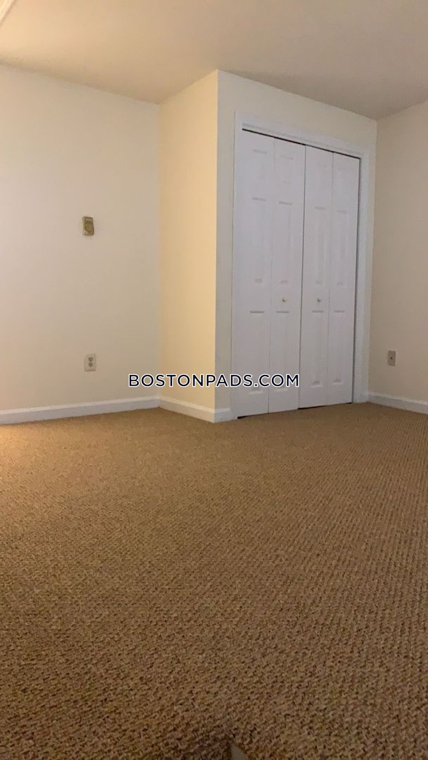 Barnstable - $1,900+ /month