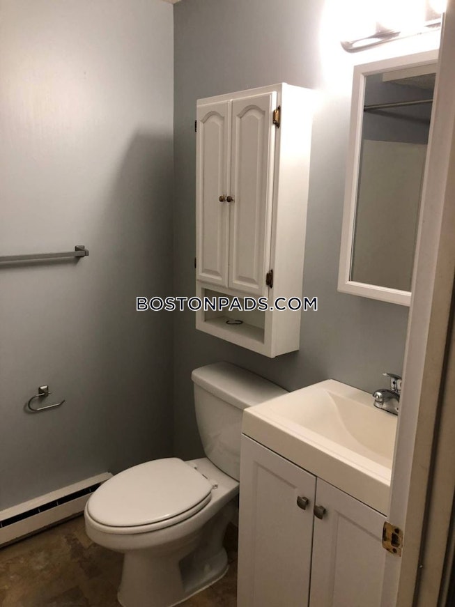 Barnstable - $1,900+ /mo