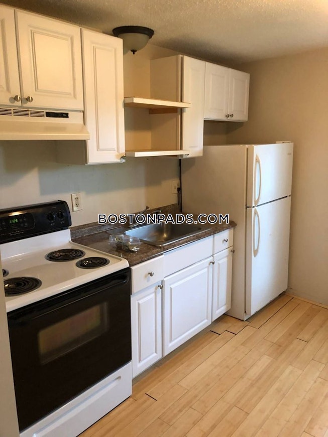 Barnstable - $1,900+ /mo