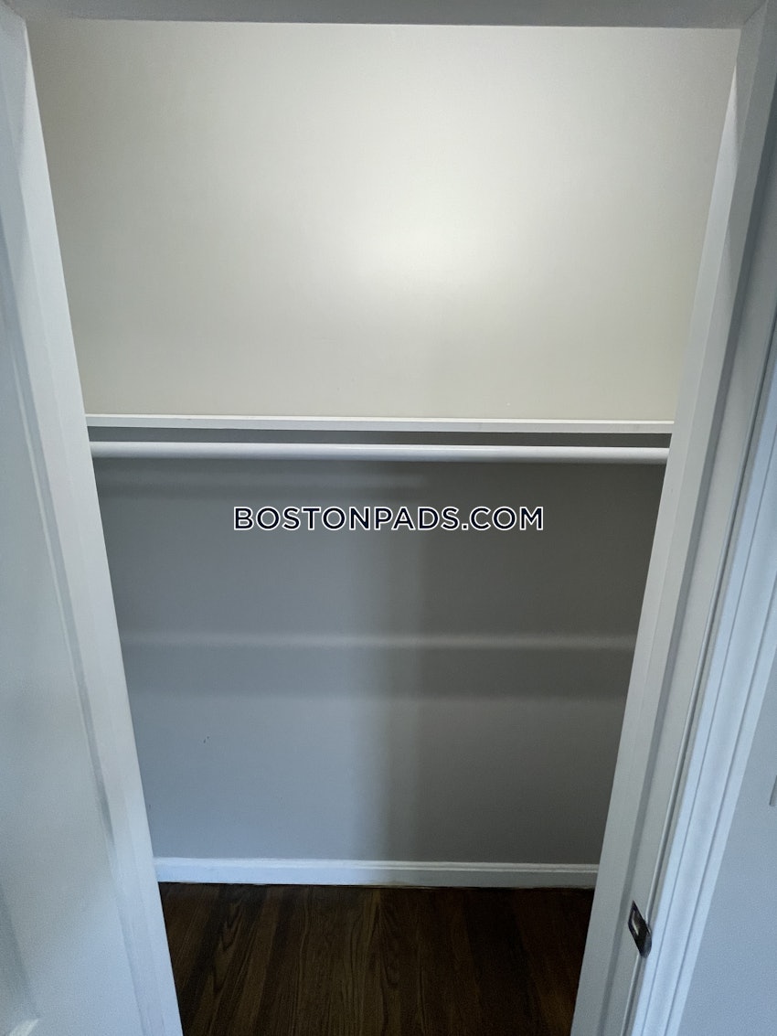 BOSTON - HYDE PARK - 2 Beds, 1 Bath - Image 1