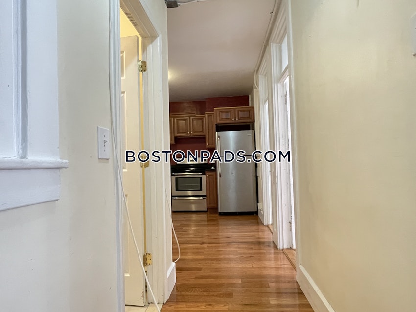 BOSTON - NORTH END - 3 Beds, 1 Bath - Image 47