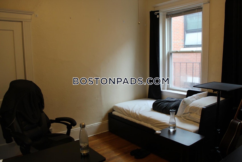 BOSTON - FENWAY/KENMORE - 2 Beds, 1 Bath - Image 1