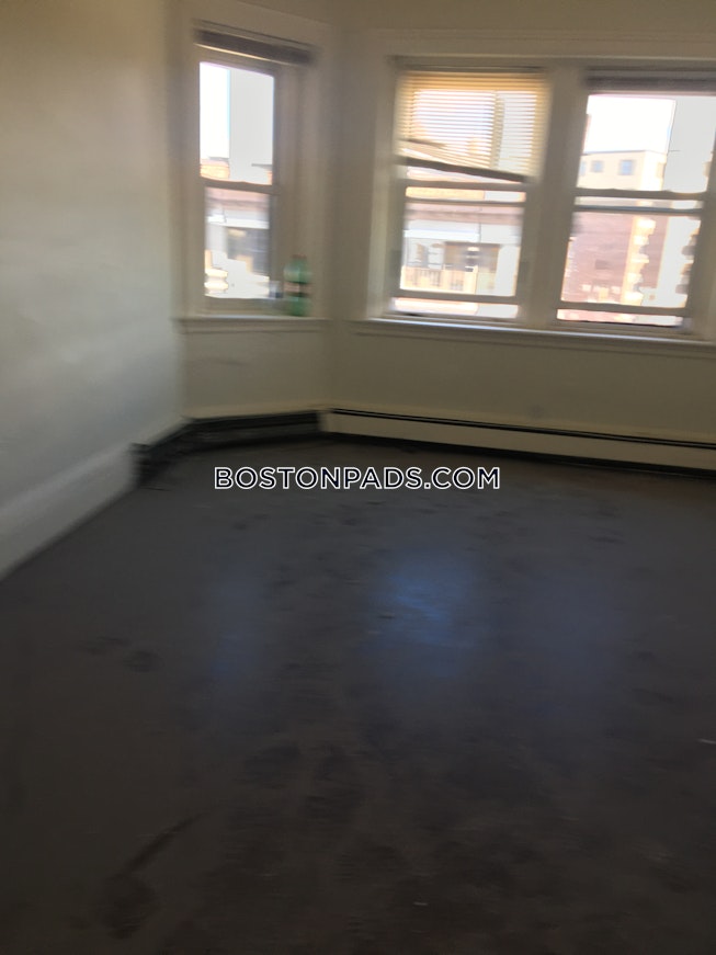 Boston - $5,700+ /mo