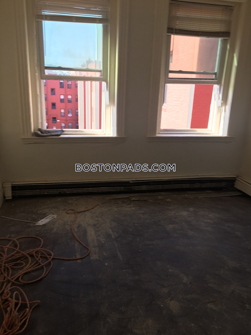 Boston - $5,700+ /month