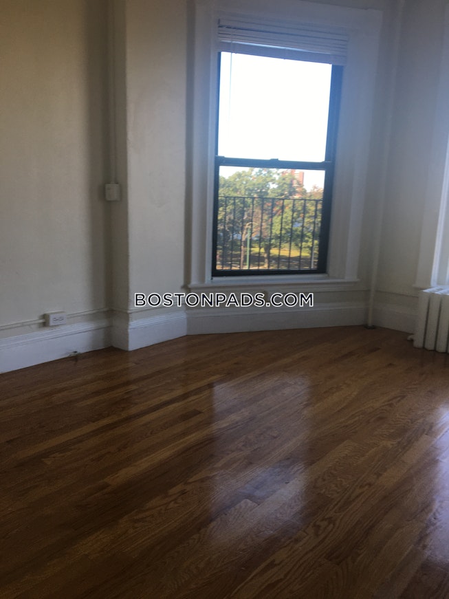 Boston - $3,650+ /mo