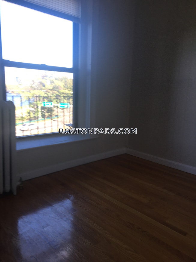 Boston - $3,650+ /mo