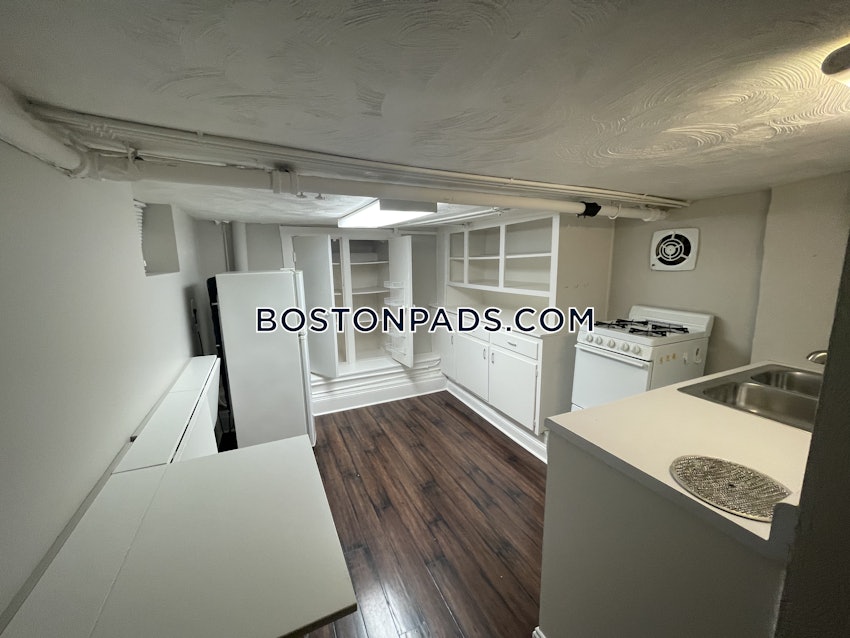 CAMBRIDGE - CENTRAL SQUARE/CAMBRIDGEPORT - 1 Bed, 1 Bath - Image 13