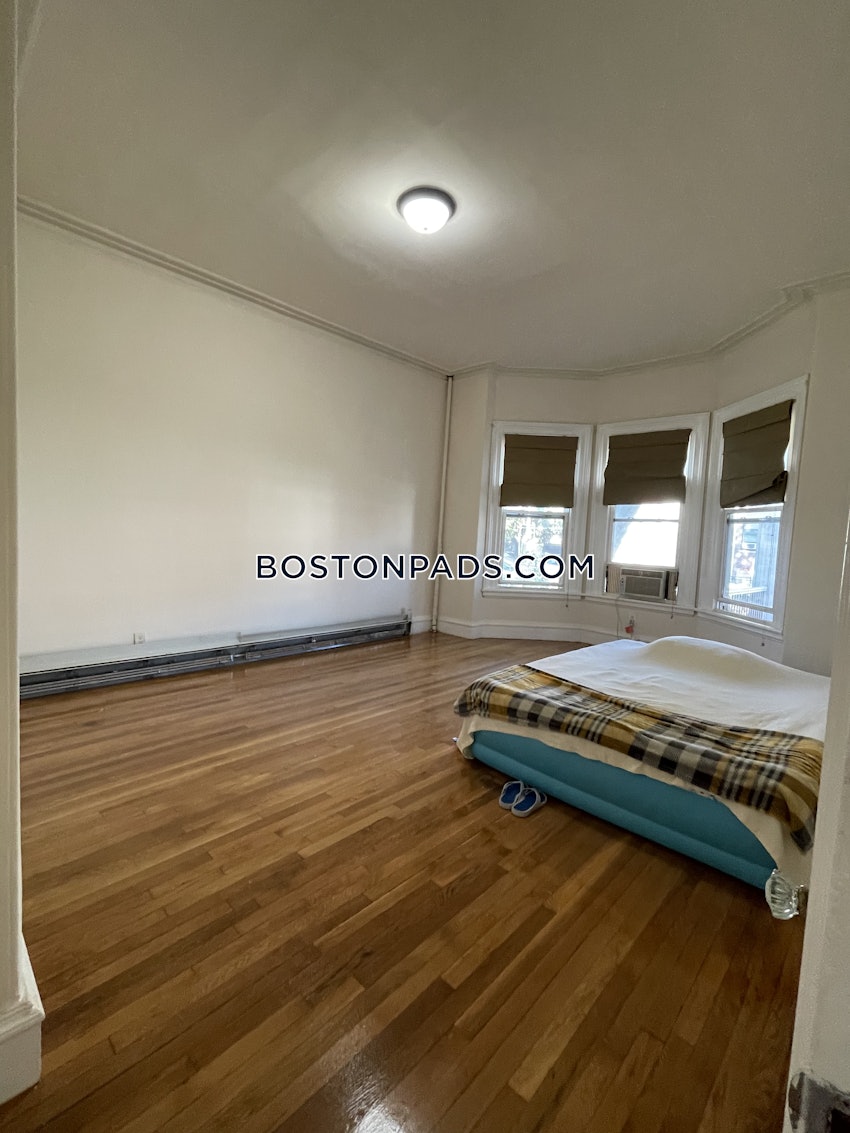 BOSTON - ROXBURY - 3 Beds, 1 Bath - Image 80