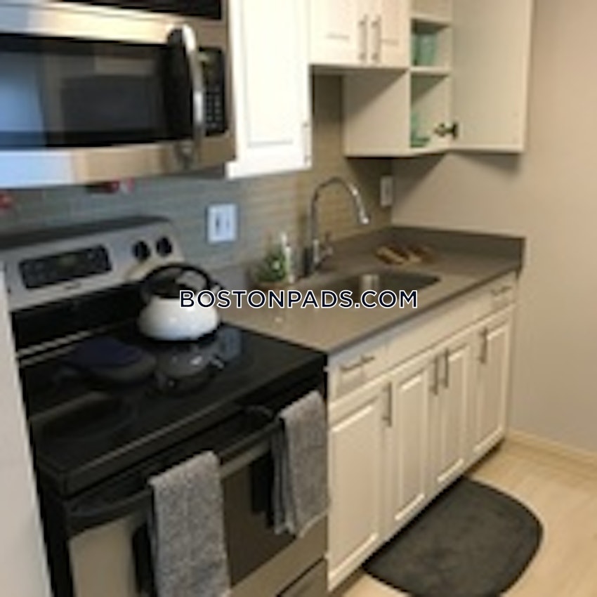 BOSTON - WEST END - 1 Bed, 1 Bath - Image 1