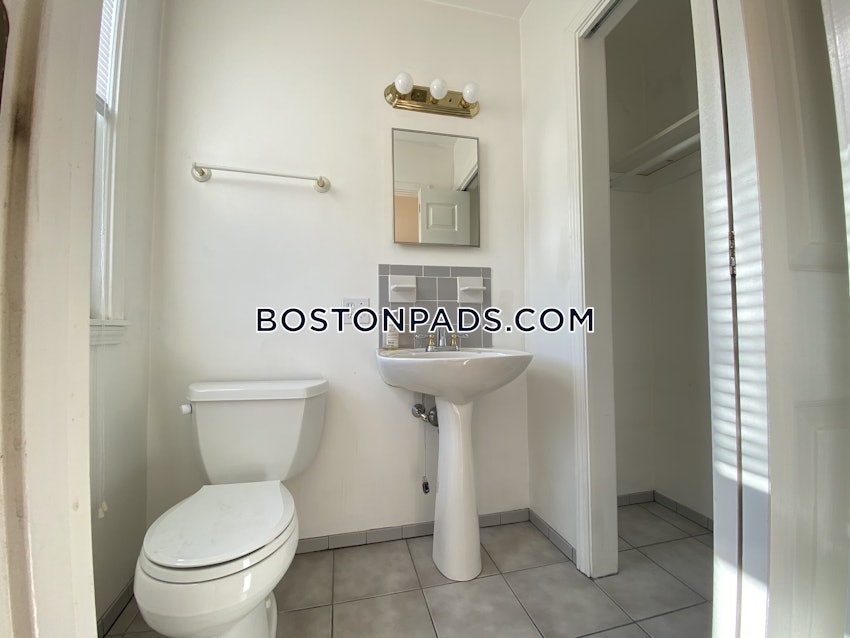 BOSTON - BRIGHTON - OAK SQUARE - 4 Beds, 2.5 Baths - Image 18