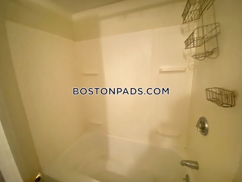 BOSTON - ALLSTON/BRIGHTON BORDER - 3 Beds, 2 Baths - Image 16