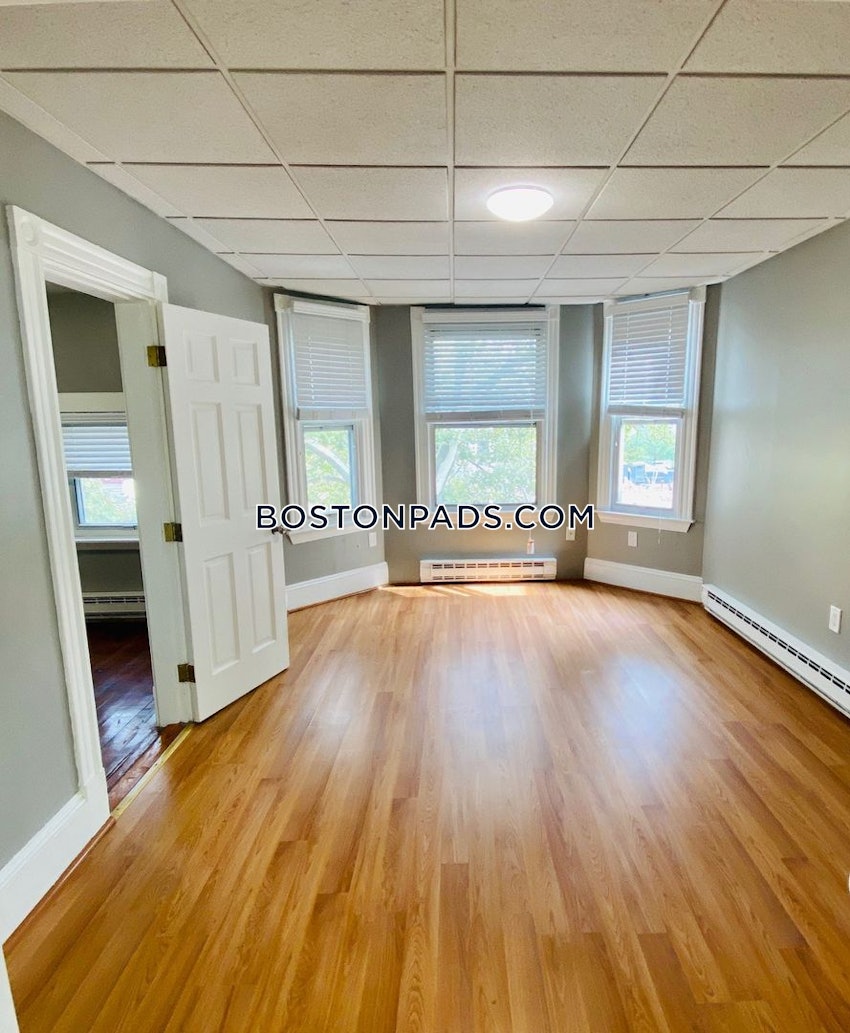 BOSTON - EAST BOSTON - EAGLE HILL - 2 Beds, 1 Bath - Image 4