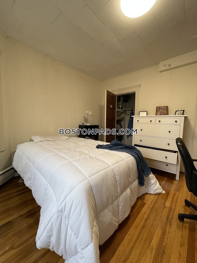 Medford - $3,300+ /mo