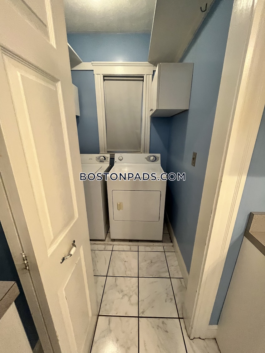 BOSTON - BRIGHTON - OAK SQUARE - 3 Beds, 1 Bath - Image 22