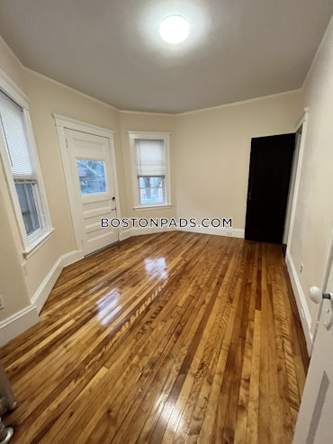 Boston - 3 Beds, 1 Baths