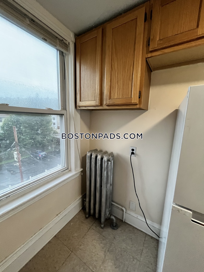 BOSTON - ALLSTON - 3 Beds, 1 Bath - Image 55