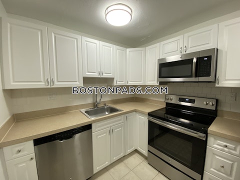 Argyle Boston photo 6