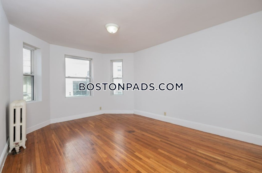 BOSTON - MISSION HILL - 1 Bed, 1 Bath - Image 4