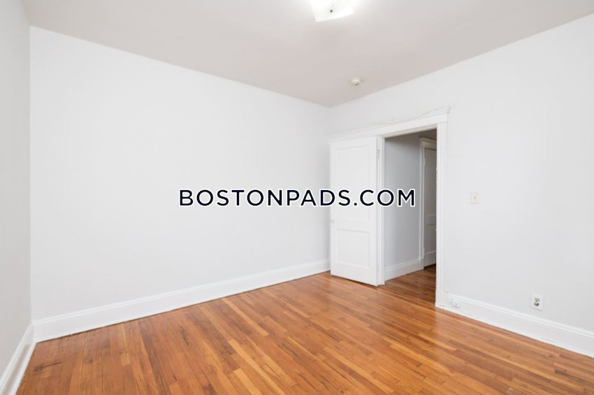 BOSTON - MISSION HILL - 1 Bed, 1 Bath - Image 2