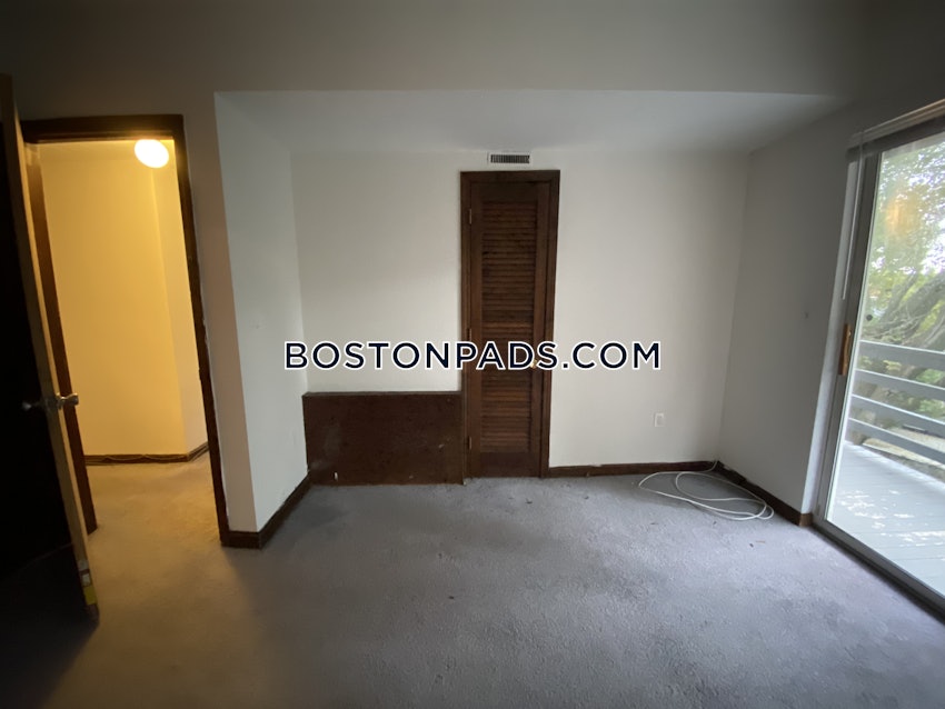 BOSTON - JAMAICA PLAIN - CENTER - 3 Beds, 1 Bath - Image 33