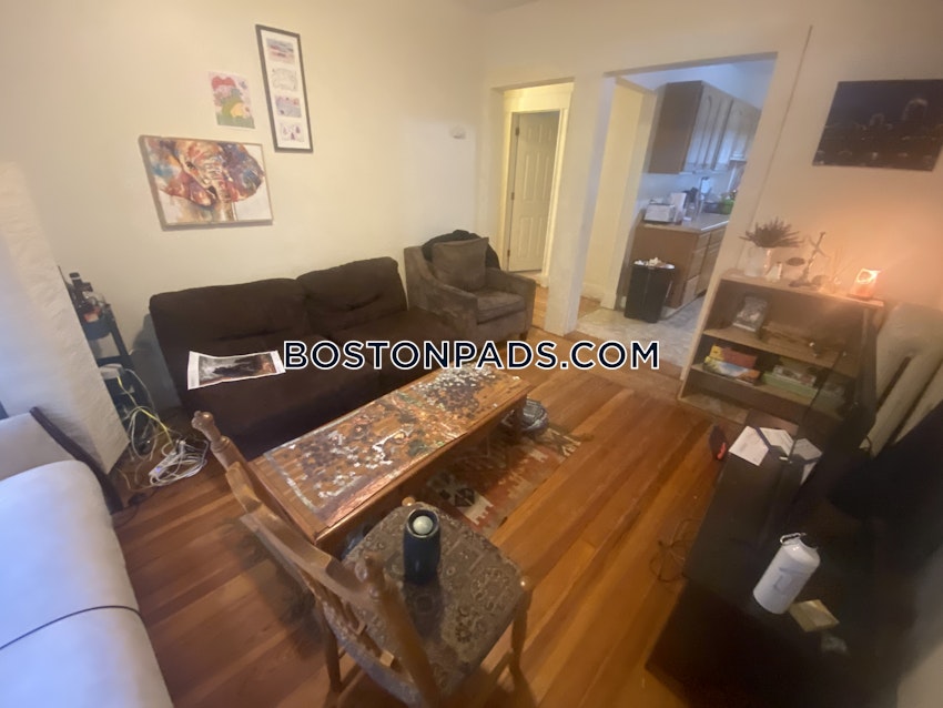 SOMERVILLE - TUFTS - 4 Beds, 1 Bath - Image 29