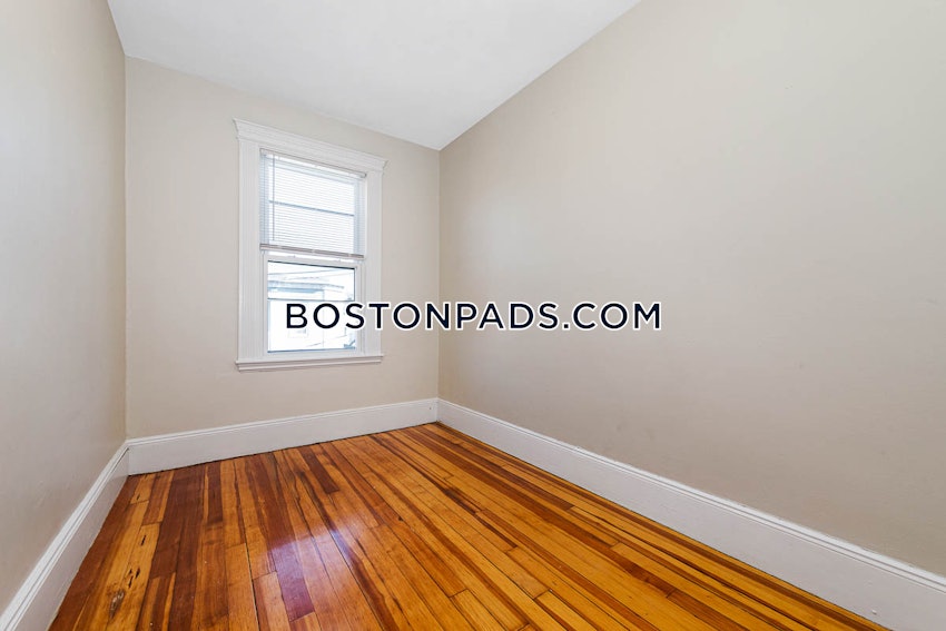 BOSTON - BRIGHTON - OAK SQUARE - 3 Beds, 1 Bath - Image 12