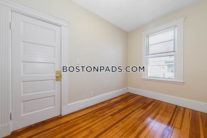 BOSTON - BRIGHTON - OAK SQUARE - 3 Beds, 1 Bath - Image 11