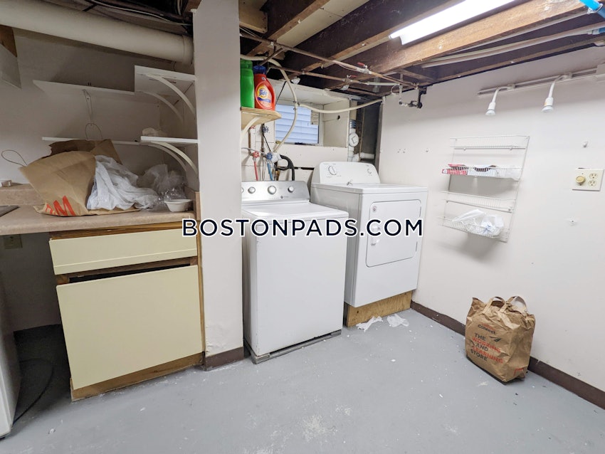 SOMERVILLE - UNION SQUARE - 4 Beds, 2 Baths - Image 12