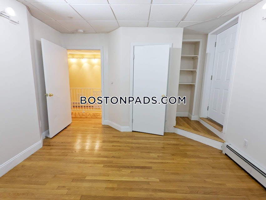 SOMERVILLE - UNION SQUARE - 4 Beds, 2 Baths - Image 8