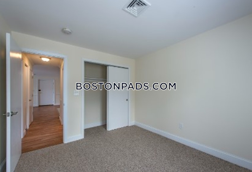 WOBURN - 2 Beds, 1 Bath - Image 4