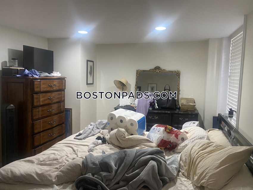 BOSTON - SOUTH END - 1 Bed, 1 Bath - Image 2
