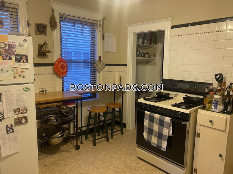 Frederick Ave., Medford