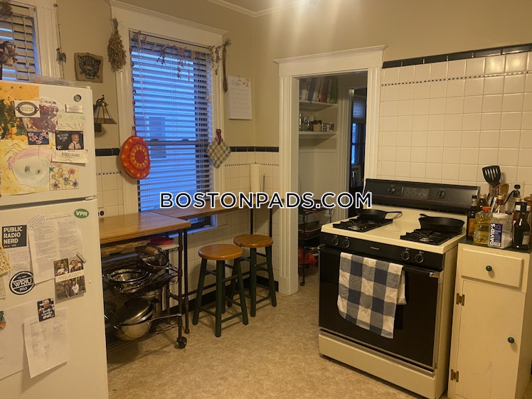 Frederick Ave., Medford